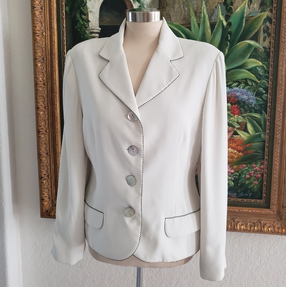 DANIEL HETCHER | Blazer with Mother of Pearl Buttons